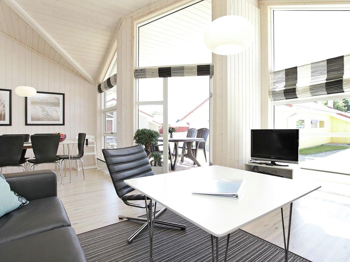 Four-Bedroom Holiday Home In Grossenbrode 1 外观 照片
